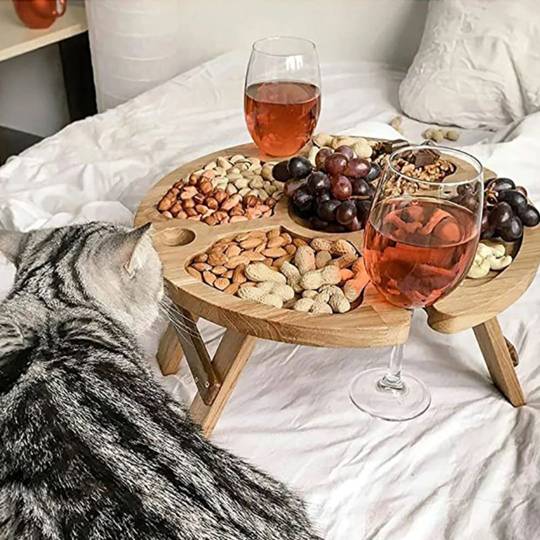 CheeseBoard Delights – Stylish Wooden Picnic Accessory