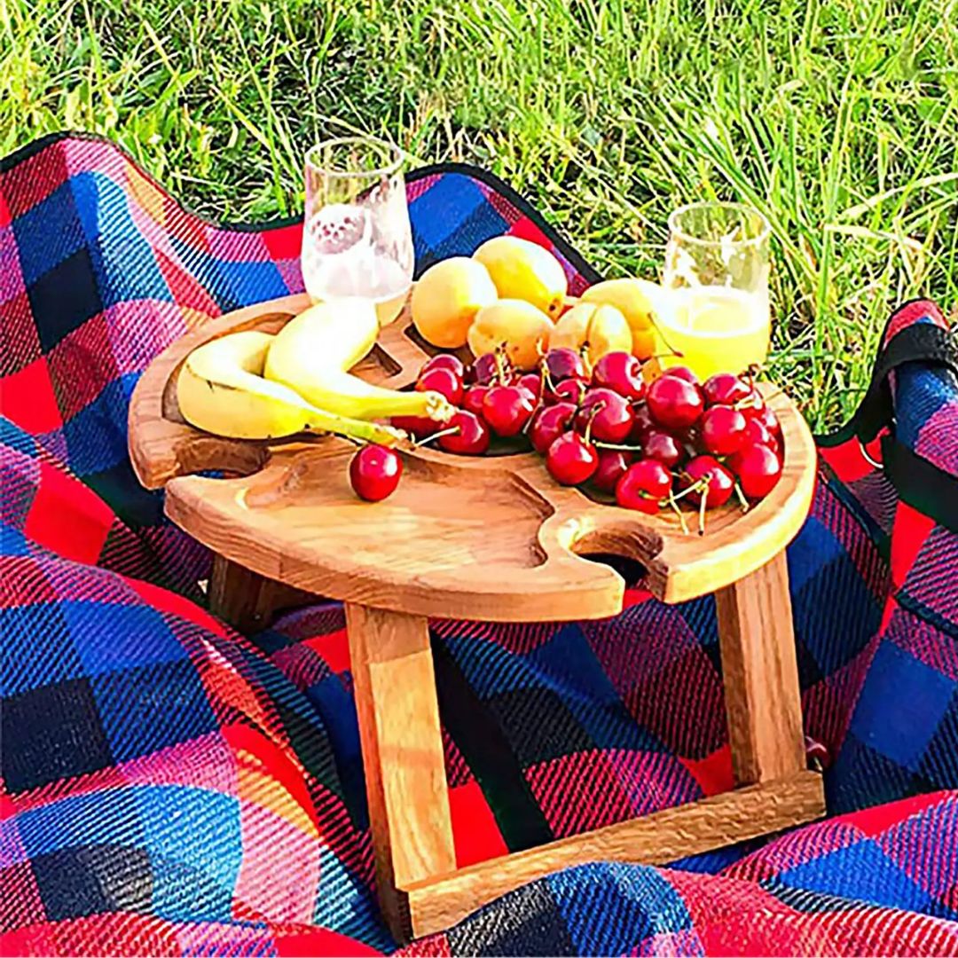 CheeseBoard Delights – Stylish Wooden Picnic Accessory