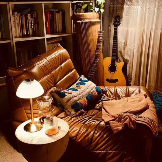 Karina GlowDesk – The Retro Desk Lamp of the Future