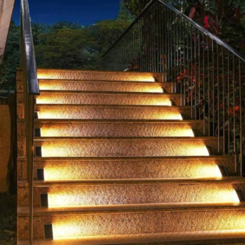SolarGlow Light - Sustainable Solar-Powered Stair Lighting