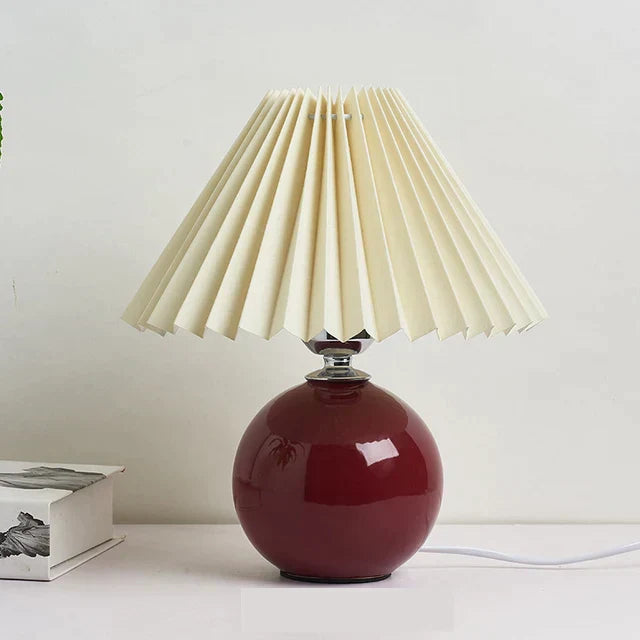 Timeless Lumiere Vintage Table Lamp - Classic Design for Every Space