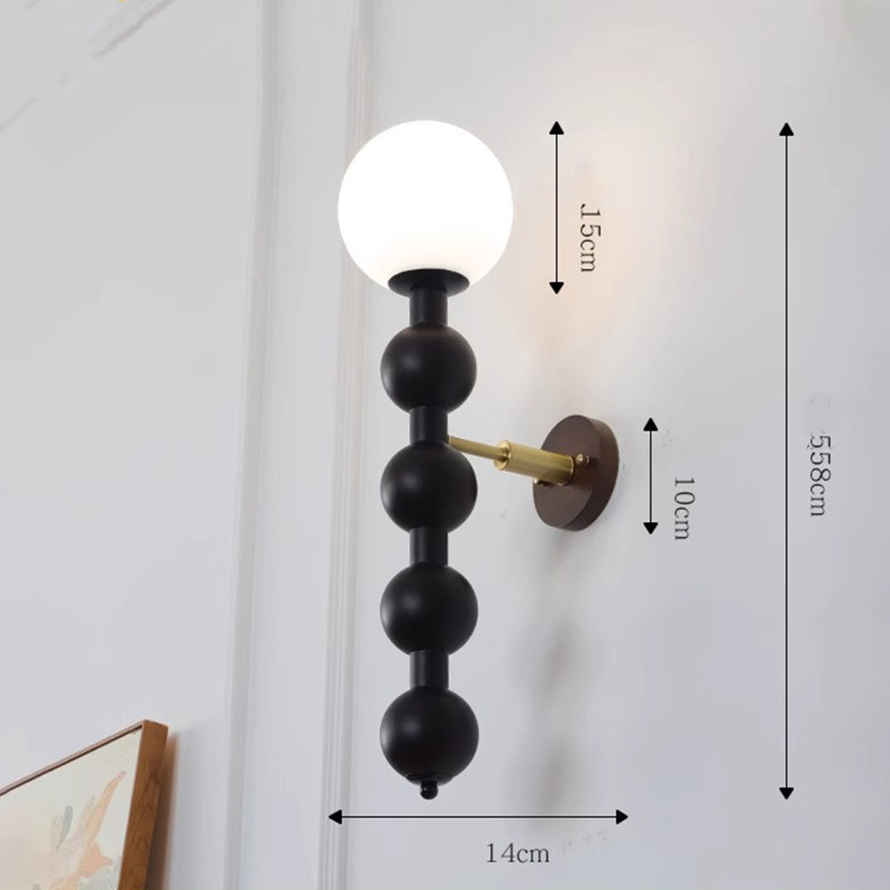 LumenSphere - Luxe Metalen Wandlamp met Bollen