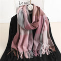 LuxeRuit Scarf - Elegant Winter Accessory for Every Outfit