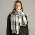 LuxeRuit Scarf - Elegant Winter Accessory for Every Outfit