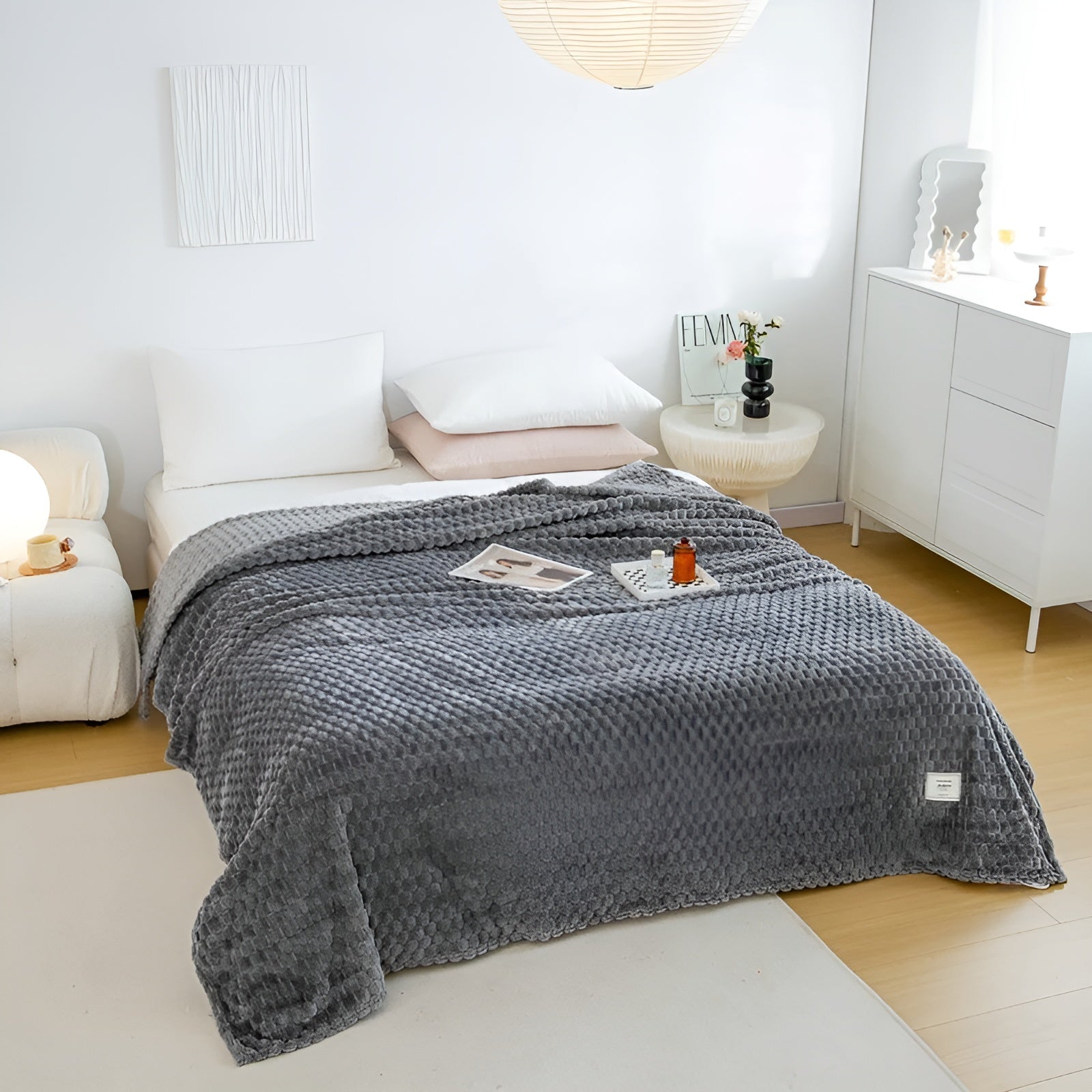 WarmHaven Blanket - Luxurious Microfleece Blanket for Ultimate Comfort and Style