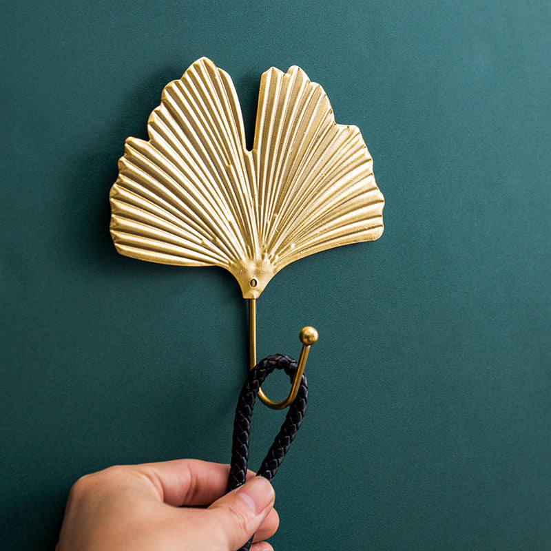 LeafLine - Luxury Golden Leaf Wall Hook for Every Interior