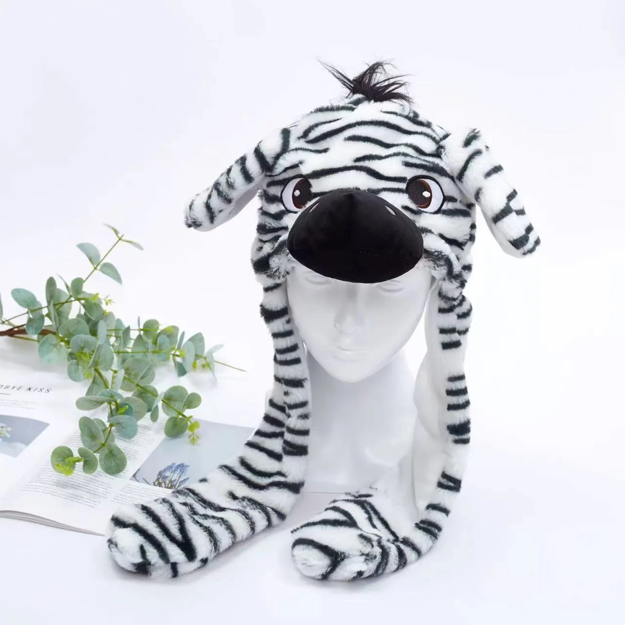 BunnyBounce Hat – Cute Hat with Movable Ears