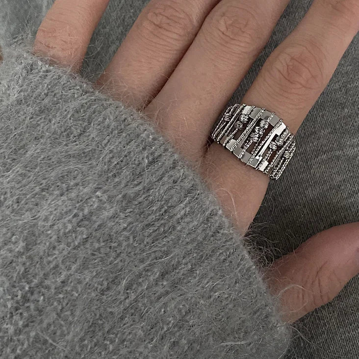 Elegant Openwork Pearl Ring - Alina