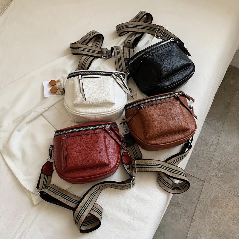 Chic Crossbody Bag – Fashionable Shoulder Bag for Everyday