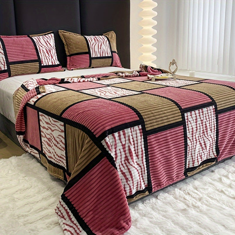 CozyLuxe – Flannel Blanket for Every Season