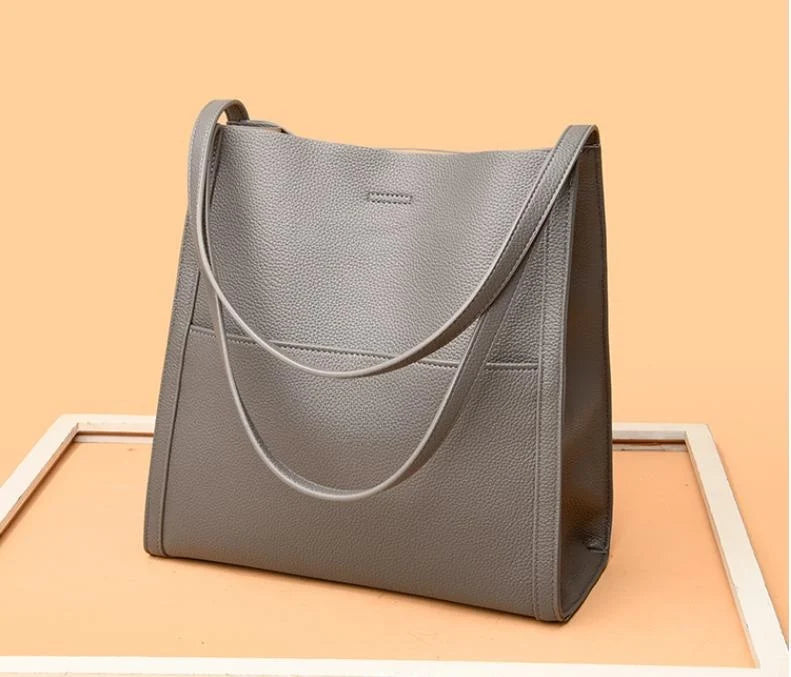 LuxeCarry - Elegant Leather Shoulder Bag for Women