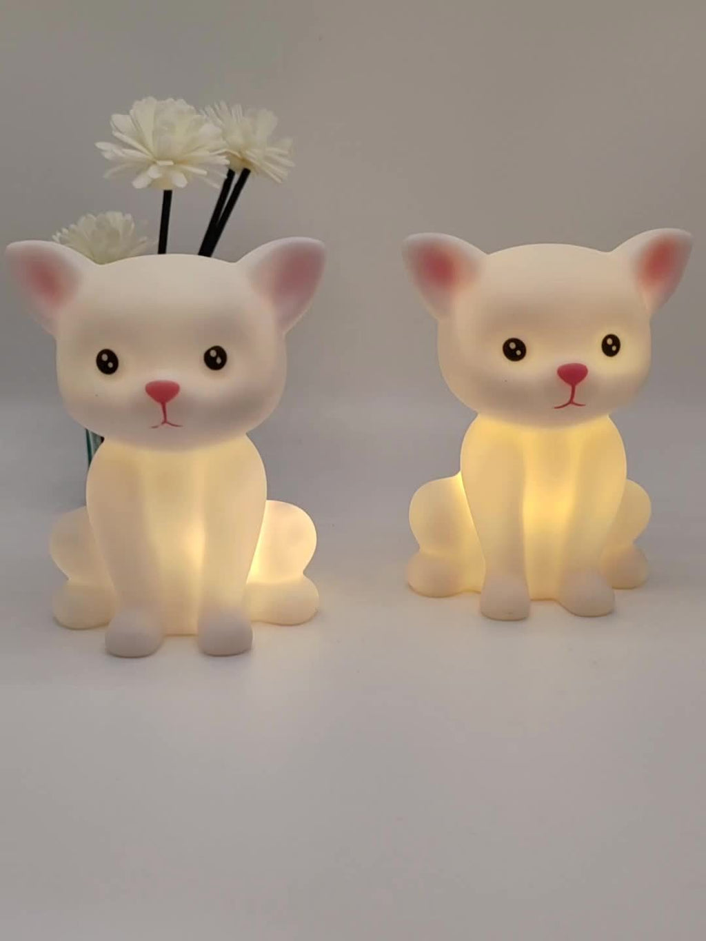 KittyGlow Lamp - Cute LED Table Lamp with Wireless Power Supply