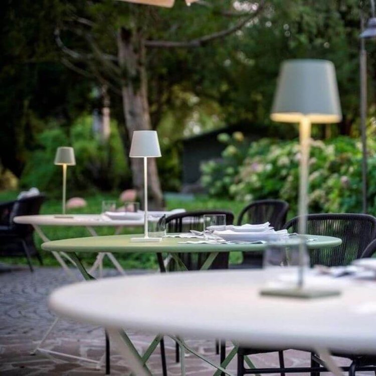 Wireless GlowLight LED Table Lamp - Lighting For Every Mood