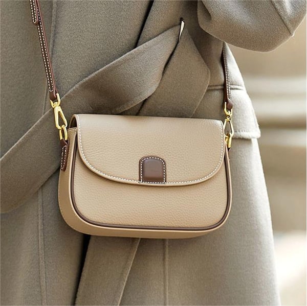 LuxuryCarry Bag – Stylish Leather Crossbody Bags