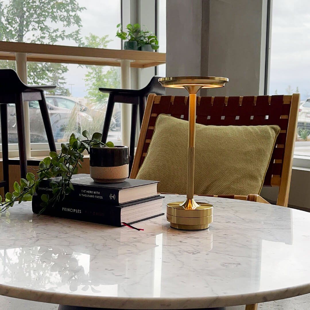 Lumiglow - Elegant Wireless Designer Lamp for Atmospheric Lighting