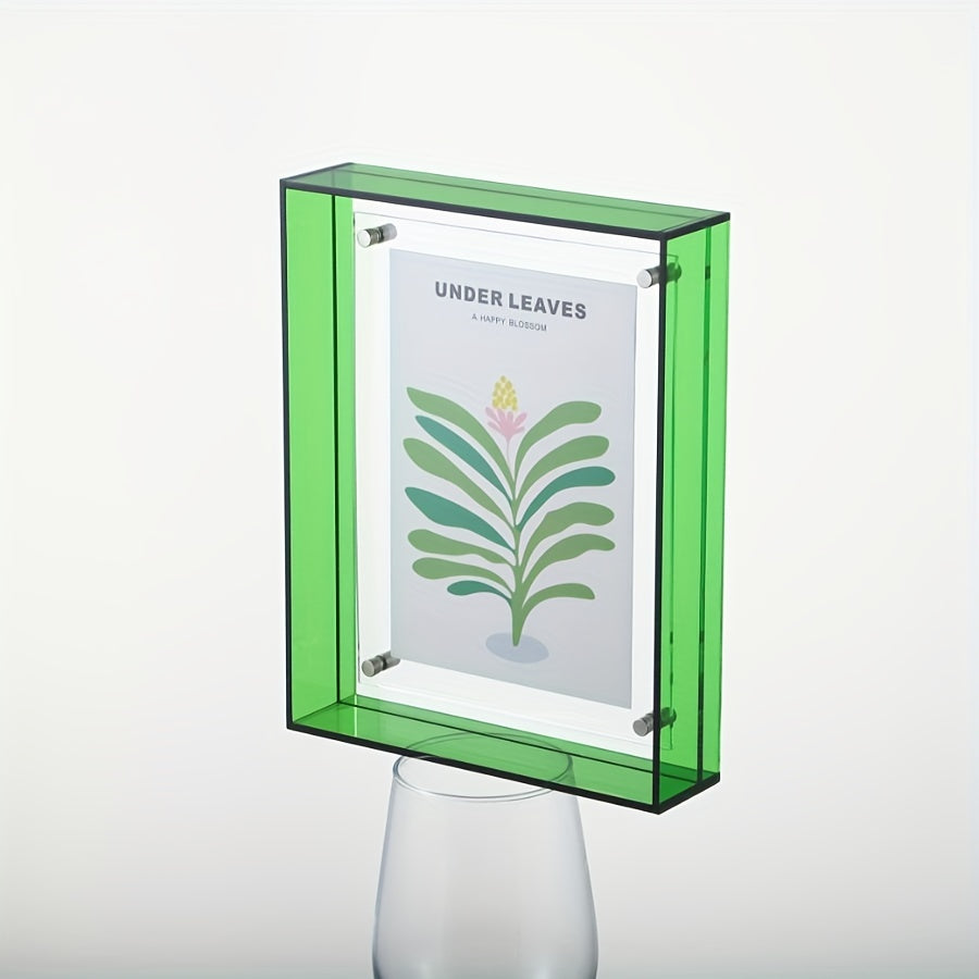 ChicFrame – Luxury Acrylic Photo Frame for Your Photos