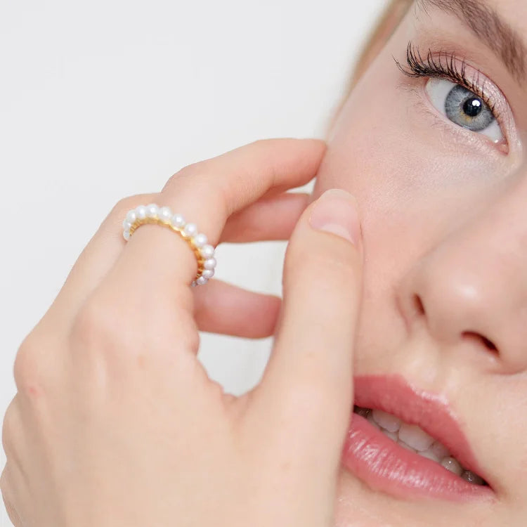 Amaris Refined Pearl Ring – A Timeless Piece of Jewelry