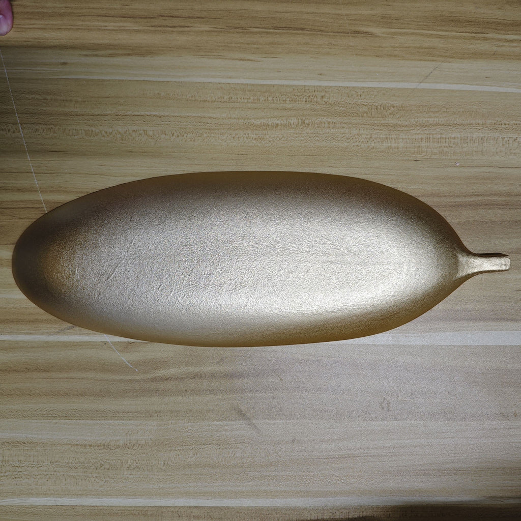 LeafWood – Elegant Leaf-Shaped Wooden Tray