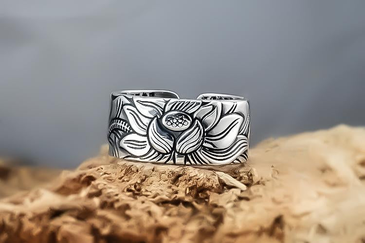 Elegant Silver Lotus Sutra Ring | Unique and Trendy Design