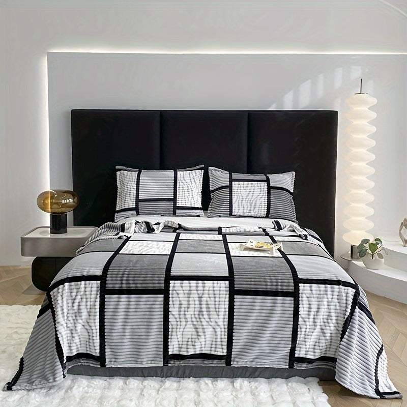 Luxury Plush Blanket with Trendy Stripe Print – Ultimate Comfort