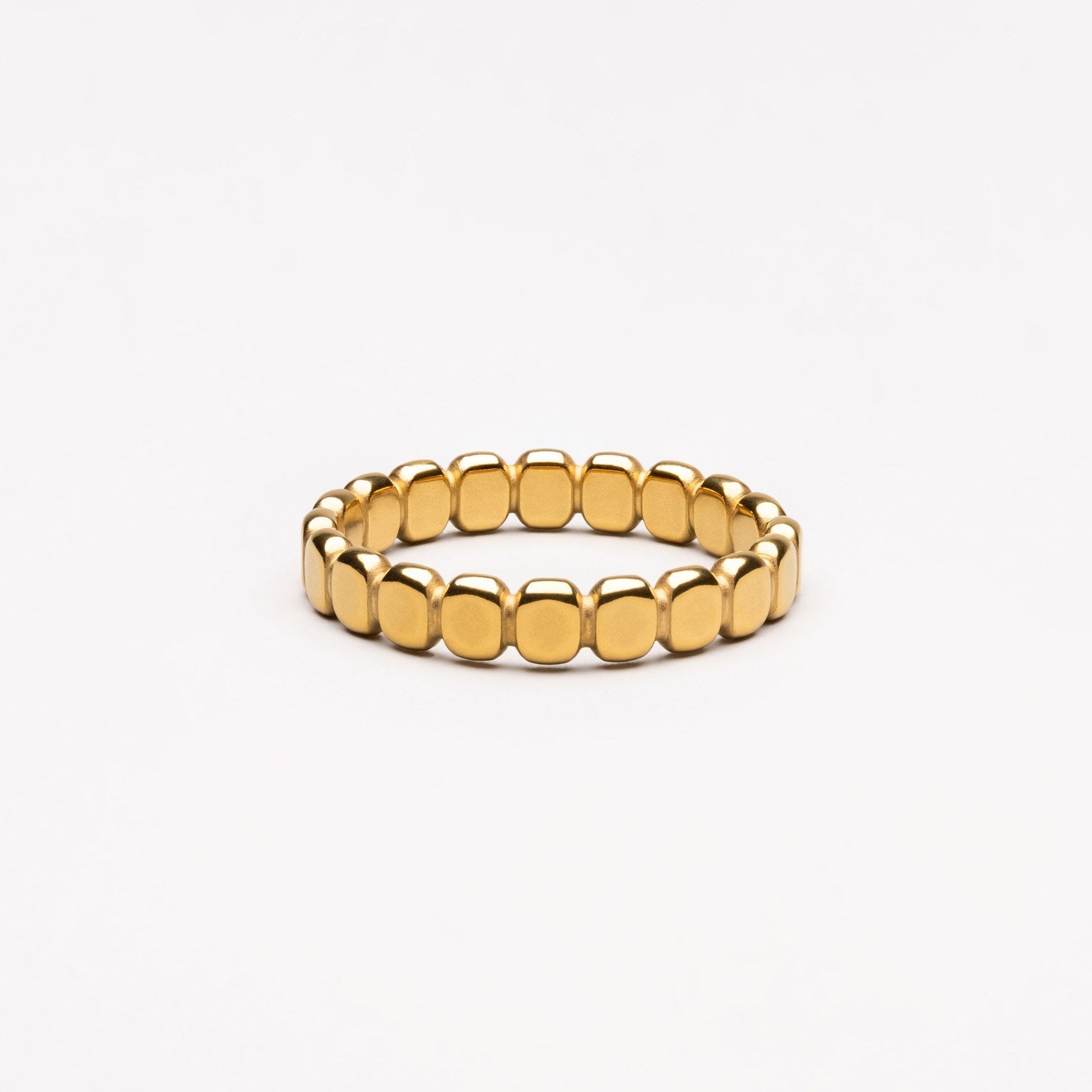 Elegant Elina Bead Ring for a Timeless Look