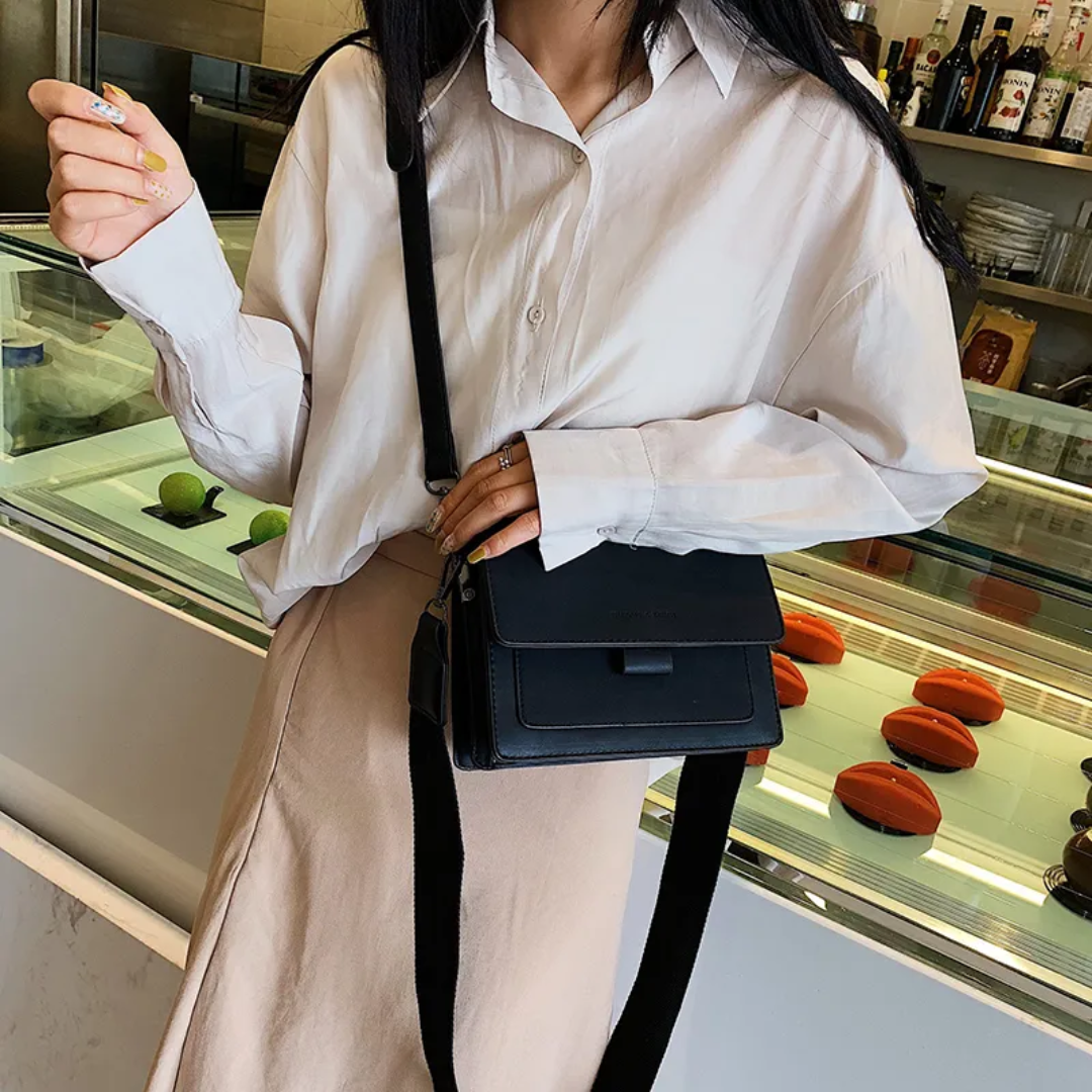 KristelBag - Stylish Crossbody Bag with Flip-Opening