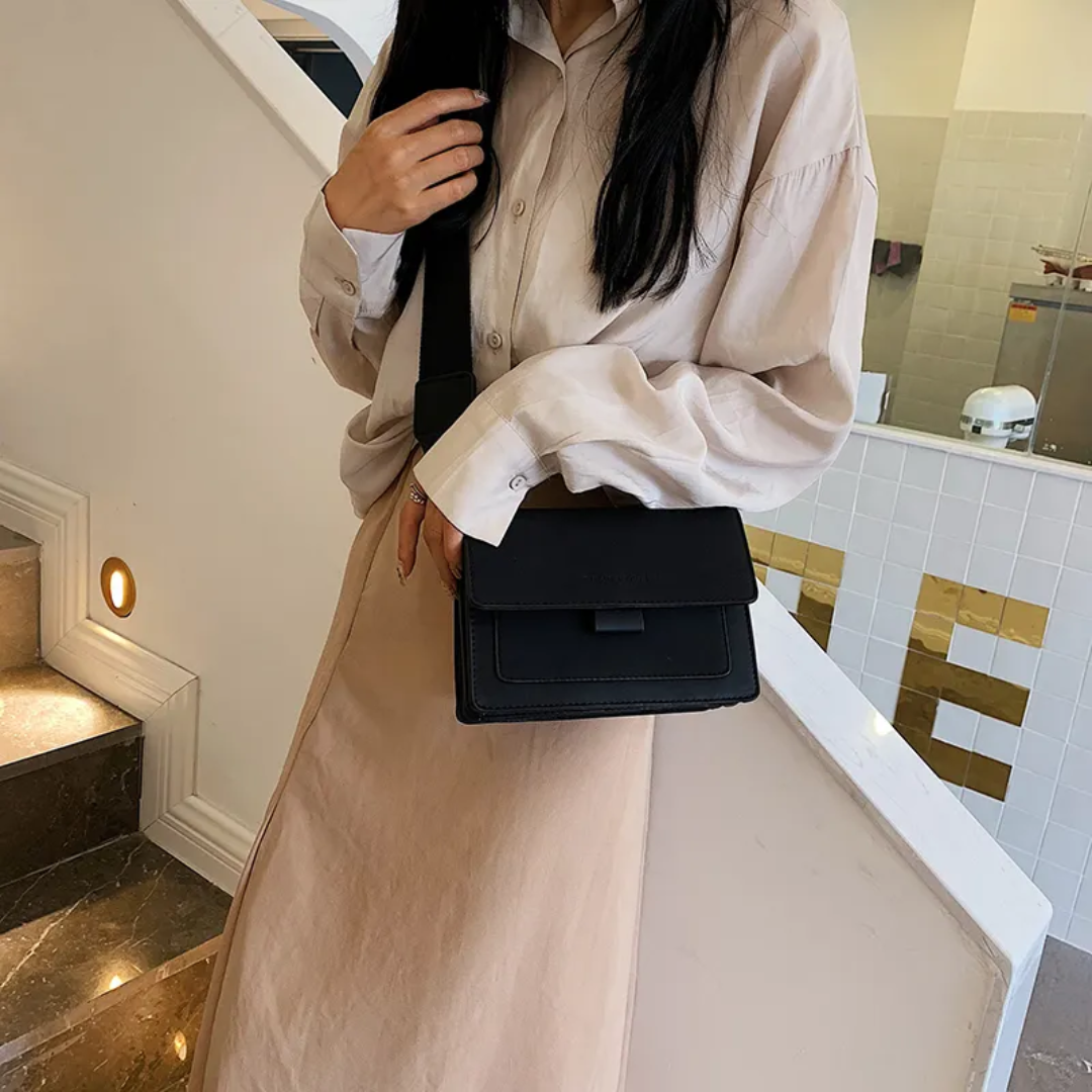 KristelBag - Stylish Crossbody Bag with Flip-Opening