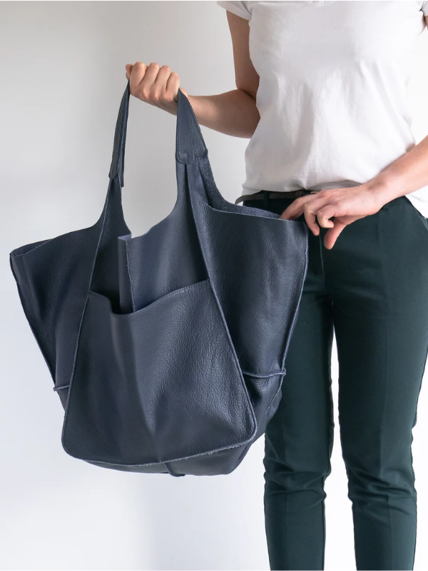 Maxine Tote – Stylish and Unique Beach Bag