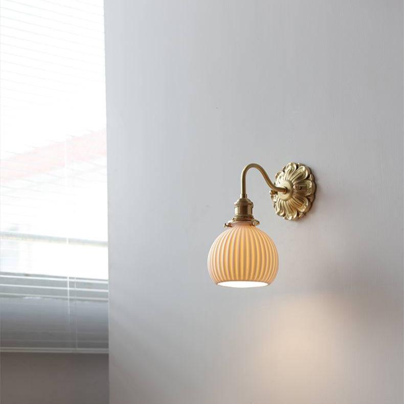 Timeless Elegance - Luxury Brass Wall Lamp for Stylish Interiors