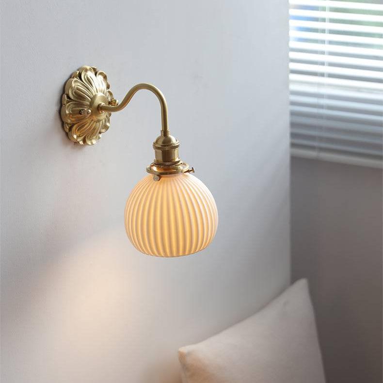 Timeless Elegance - Luxury Brass Wall Lamp for Stylish Interiors