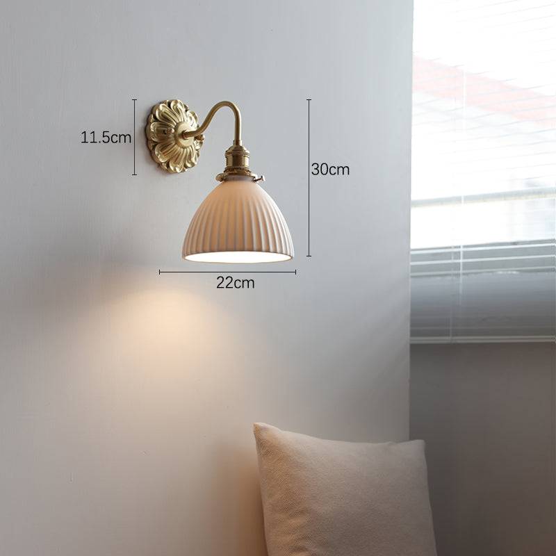Timeless Elegance - Luxury Brass Wall Lamp for Stylish Interiors