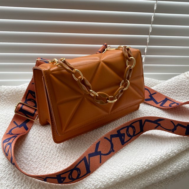 Savannah Chic - Quilted Designer Handbag