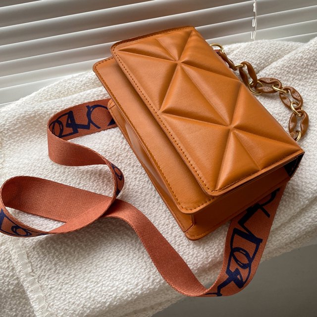 Savannah Chic - Quilted Designer Handbag