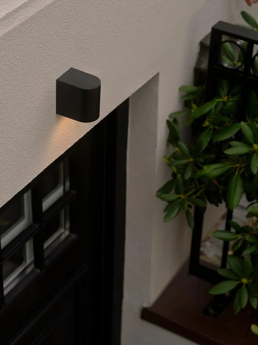Dion Outdoor Lamp - Oval Up/Down Wall Lamp LED