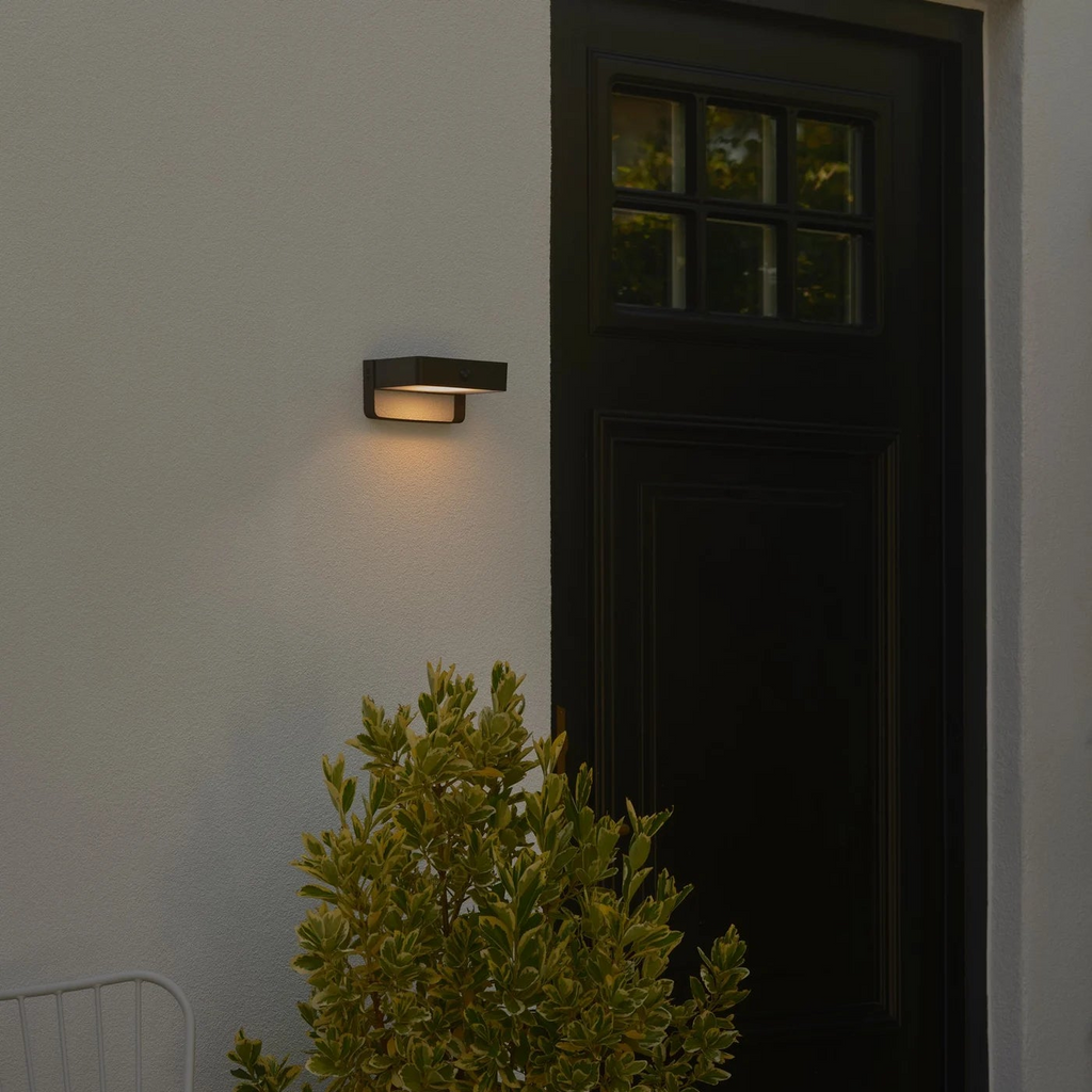 SolarGlow Light - Black Rechargeable LED Outdoor Lamp