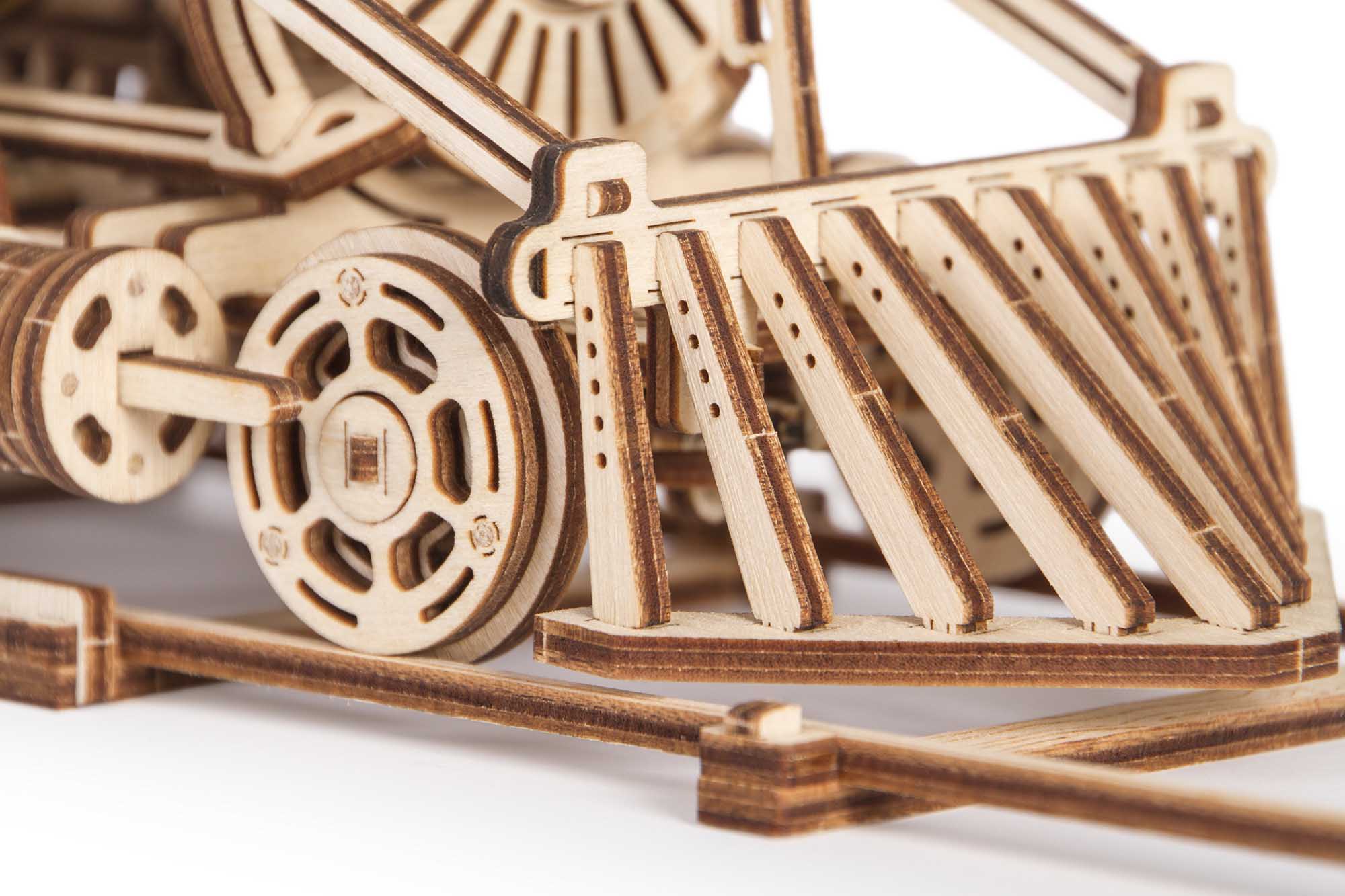 TrainCraft 3D Puzzle - Historical Locomotive with Wagon