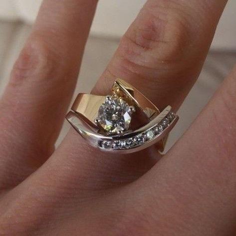 Elegant Vintage Gold & Silver Zircon Ring - Elise with Unique Irregular Style