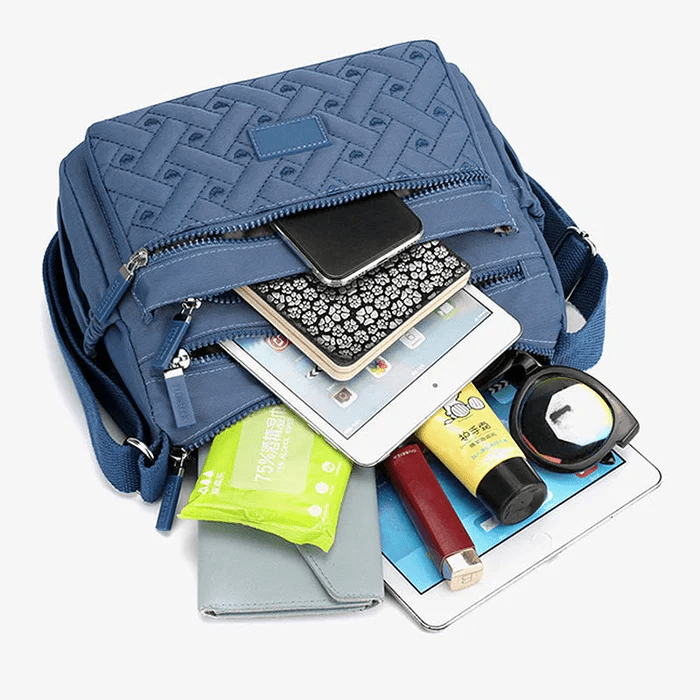 UrbanEssence Crossbody Bag – Stylish and Functional Accessory