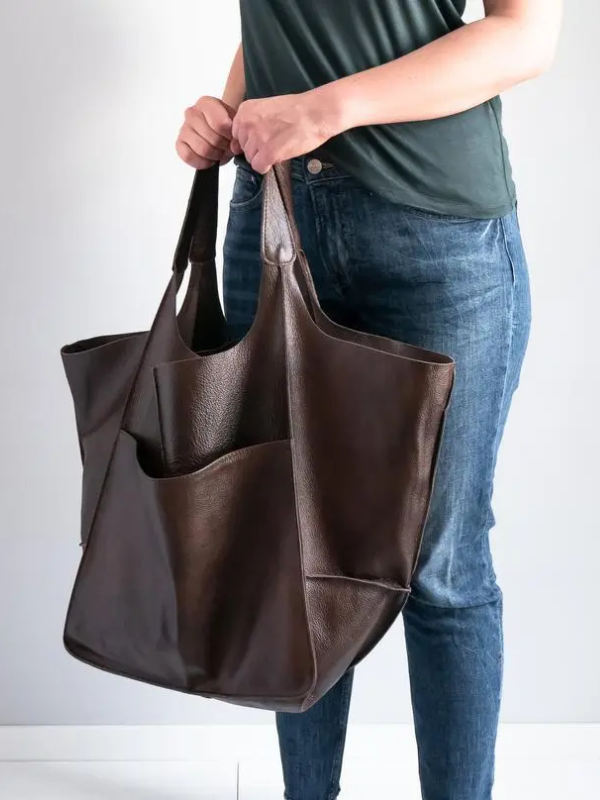 Maxine Tote – Stylish and Unique Beach Bag