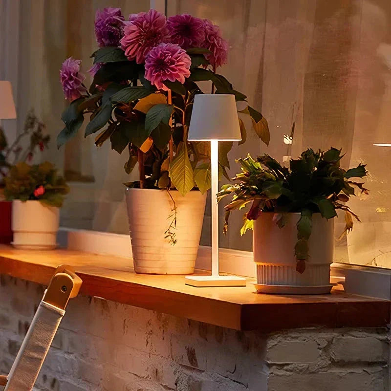 Stylish ChicLuxe - Cordless Desk Lamp with Charging Function