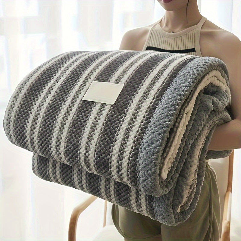 NLDD Coral Fleece – Luxury Seasonal Blanket for Living Room