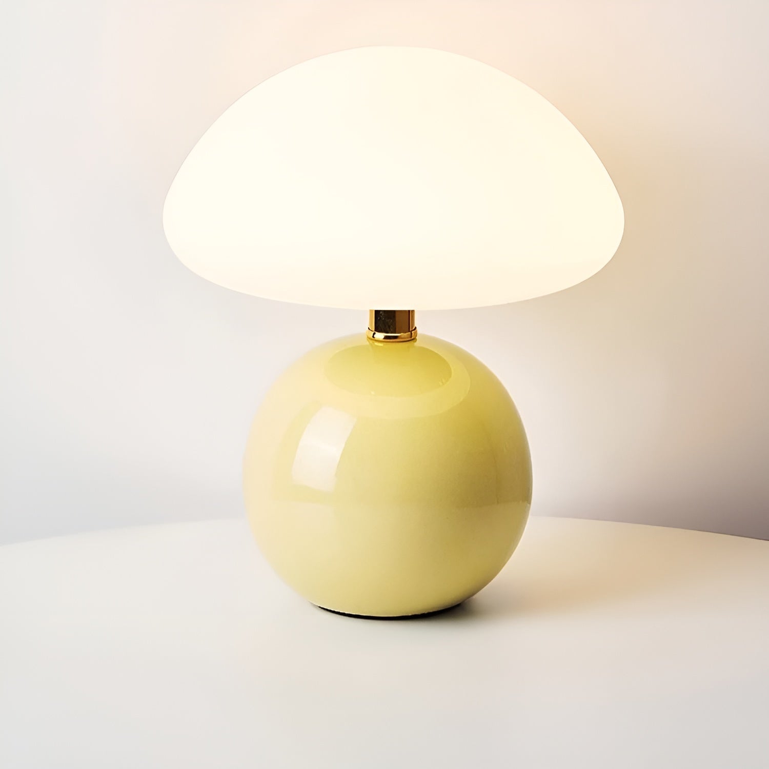 Elegant Mushroom LED Lamp – Warm Light & Luxurious Ambiance