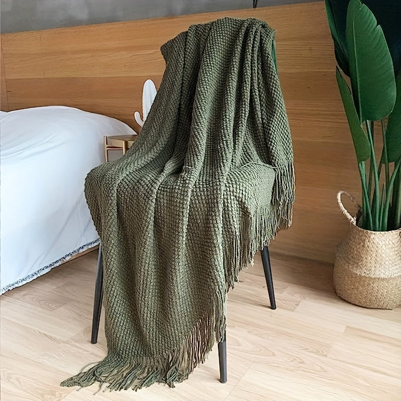 CozyWeave – Stylish Knitted Blanket with Tassels