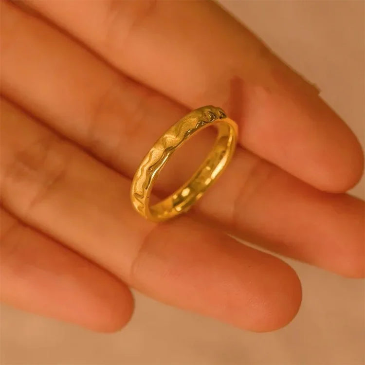 Elegant Sienna Gold Honeycomb Ring