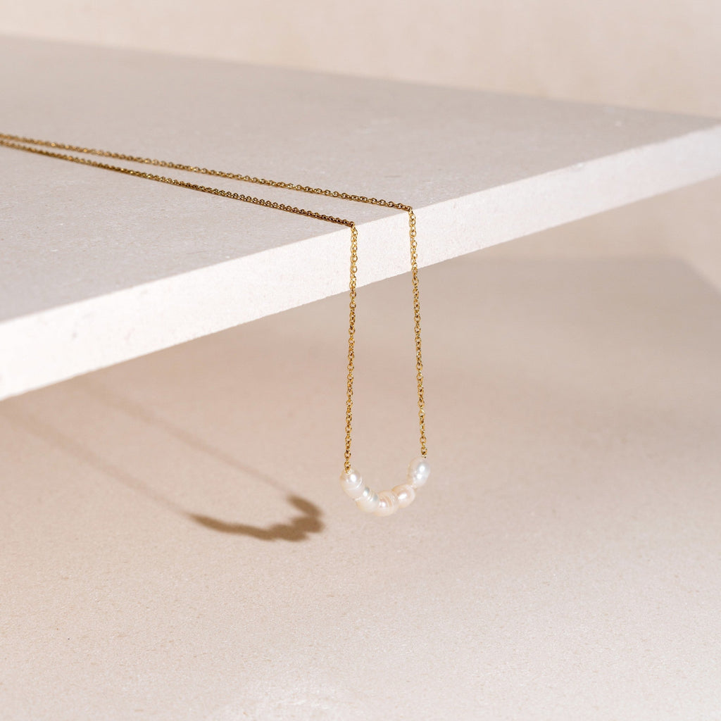 Elegant Celina Necklace with Luxurious Freshwater Pearls