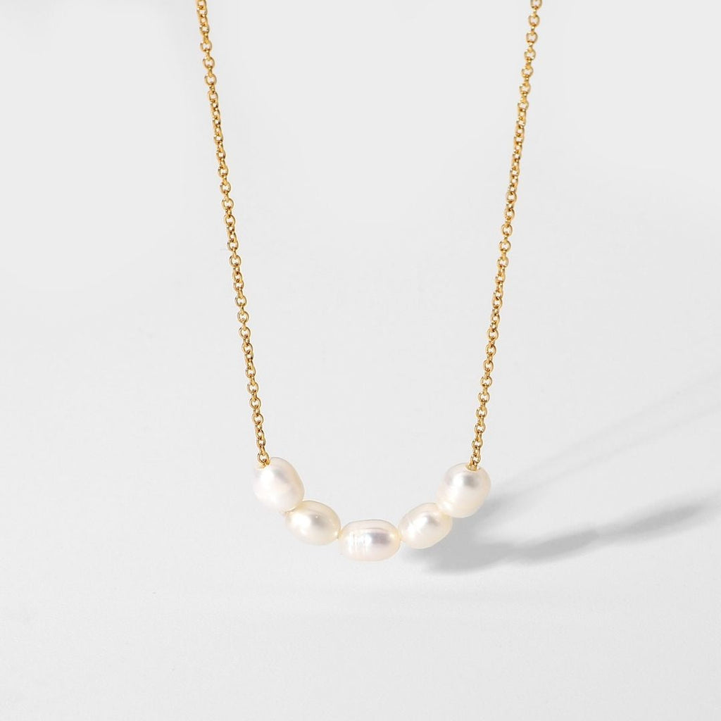 Elegant Celina Necklace with Luxurious Freshwater Pearls