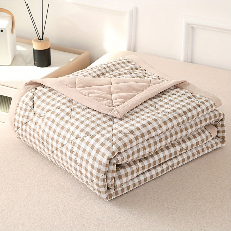Elegant Preppy Plaid Summer Blanket for Cool Nights