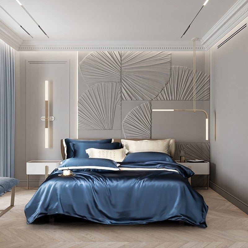 LuxLoom – Premium Mulberry Silk Bedding in Navy Blue
