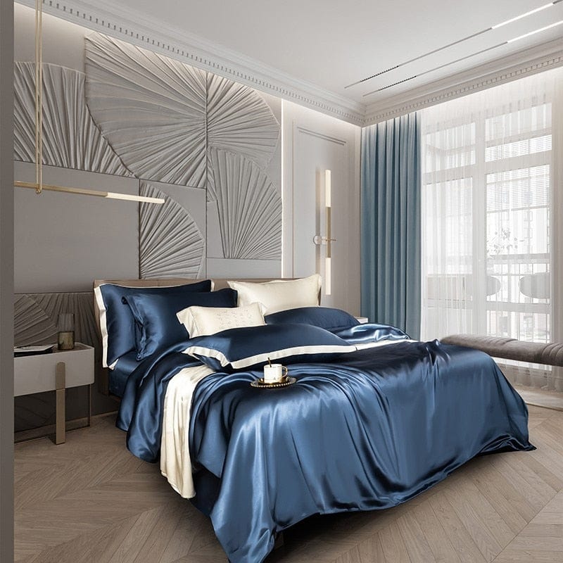 LuxLoom – Premium Mulberry Silk Bedding in Navy Blue
