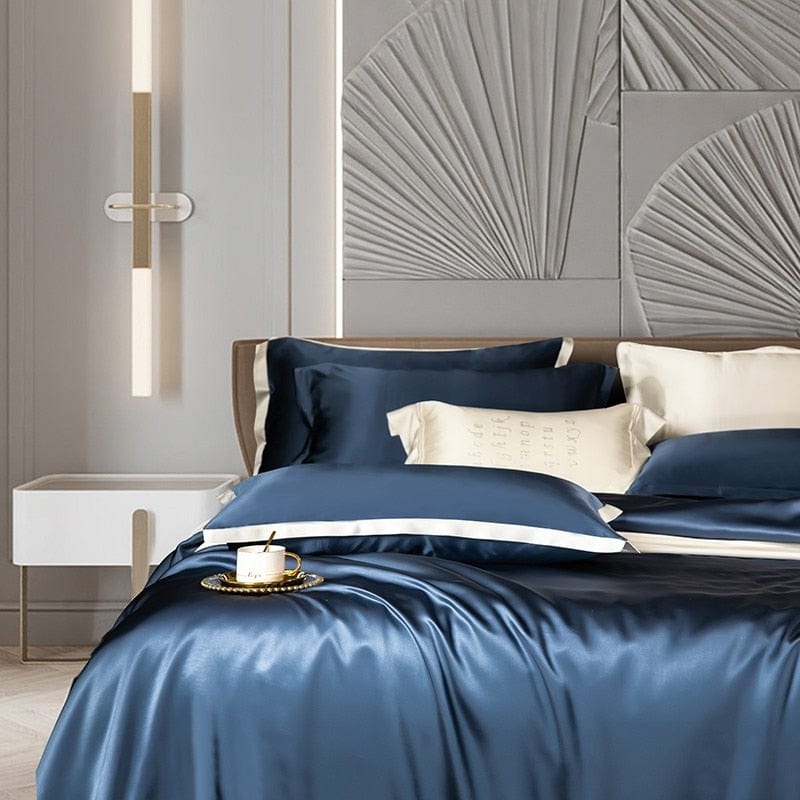 LuxLoom – Premium Mulberry Silk Bedding in Navy Blue